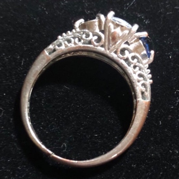 Vintage Jewelry - Sterling Silver vintage filigree ring